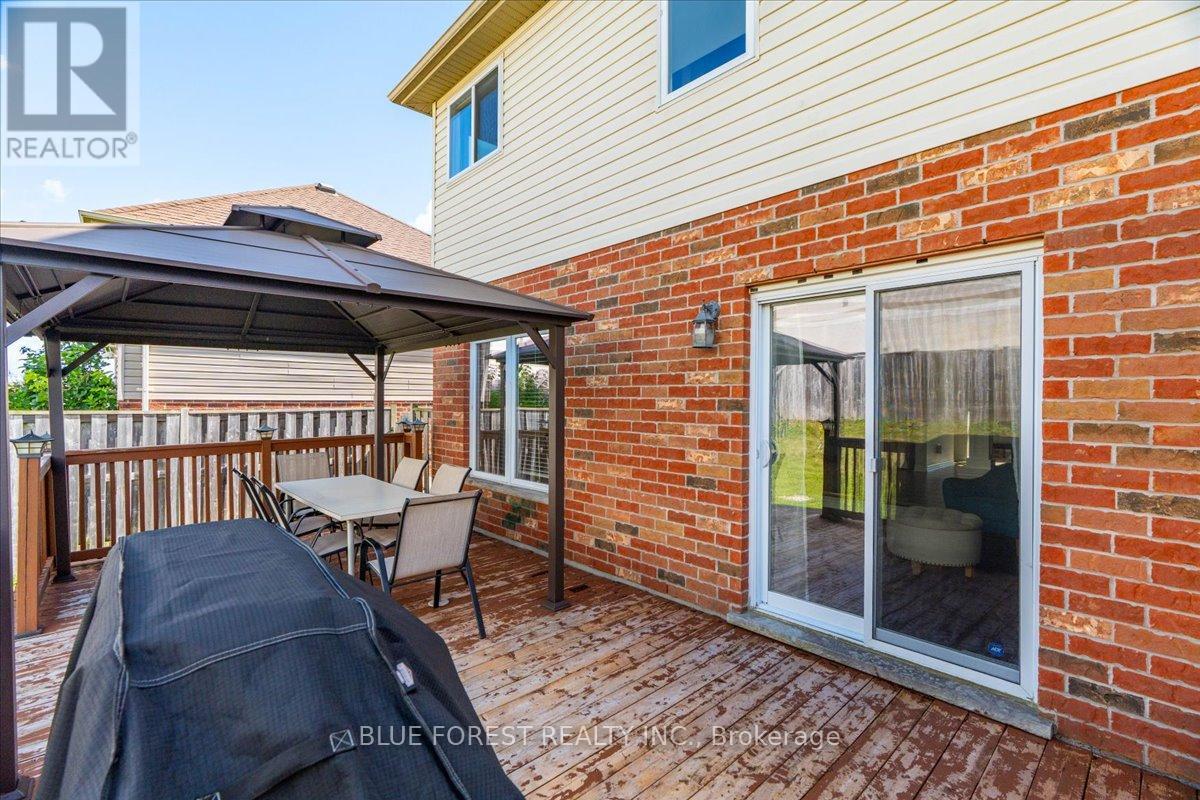3317 Emily Carr Lane, London South, Ontario  N6L 0B3 - Photo 38 - X13754552