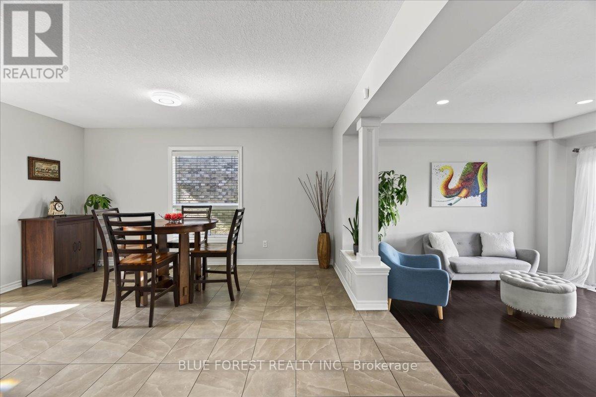 3317 Emily Carr Lane, London South, Ontario  N6L 0B3 - Photo 7 - X13754552