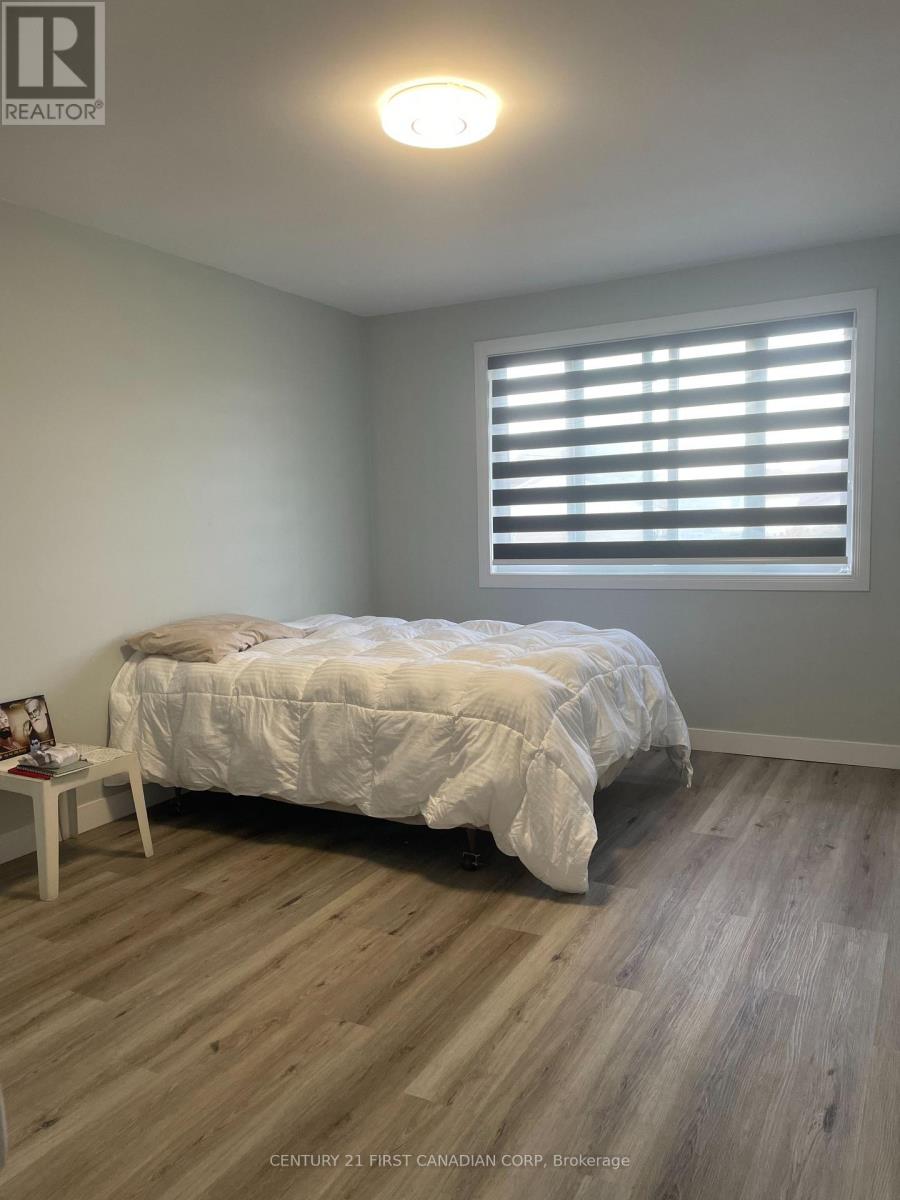 1044 Cree Avenue, Woodstock, Ontario  N4T 1A2 - Photo 8 - X13754554