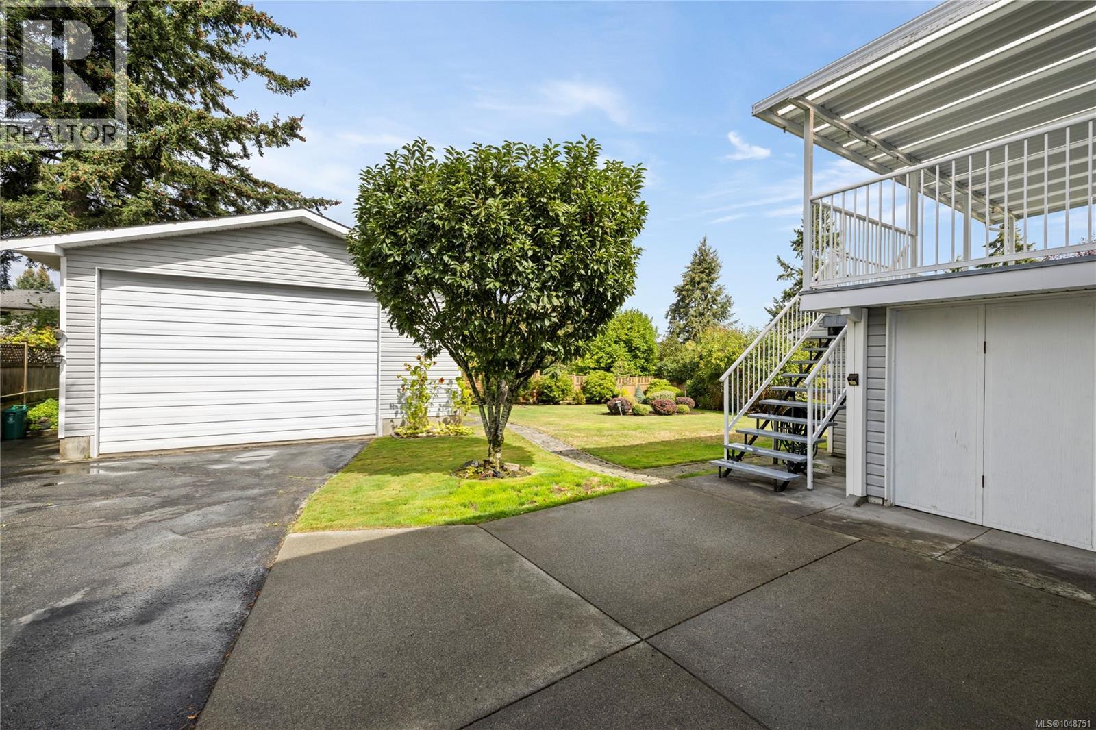 3550 Country Club Dr, Nanaimo, British Columbia  V9T 1T9 - Photo 2 - 1048751