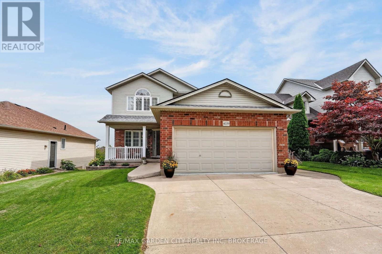 4039 Barry Drive, Lincoln, Ontario  L0R 1B7 - Photo 4 - X13754366