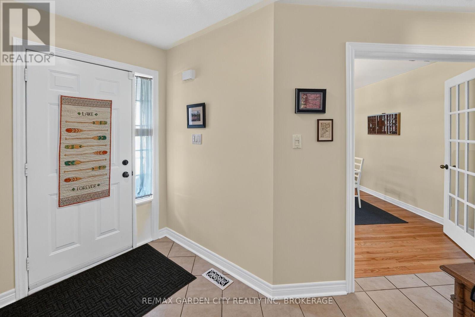 4039 Barry Drive, Lincoln, Ontario  L0R 1B7 - Photo 6 - X13754366