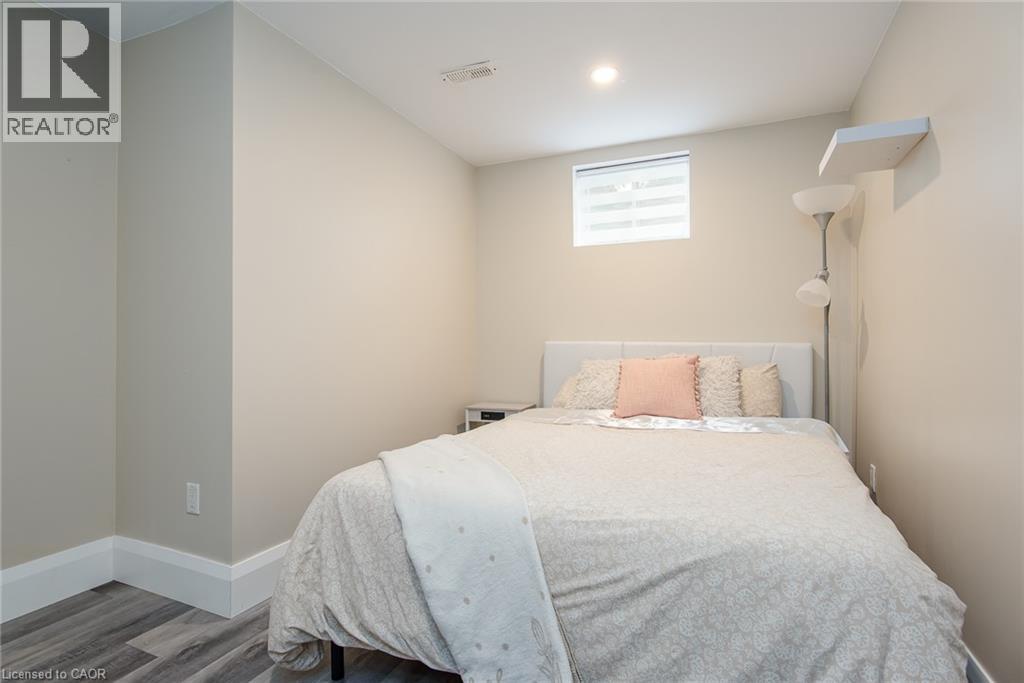 330 Grovehill Crescent, Kitchener, Ontario  N2R 0K2 - Photo 34 - 40858731