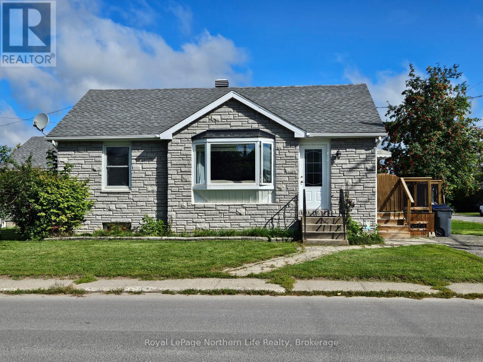 184 MAY STREET, Temiskaming Shores, Ontario