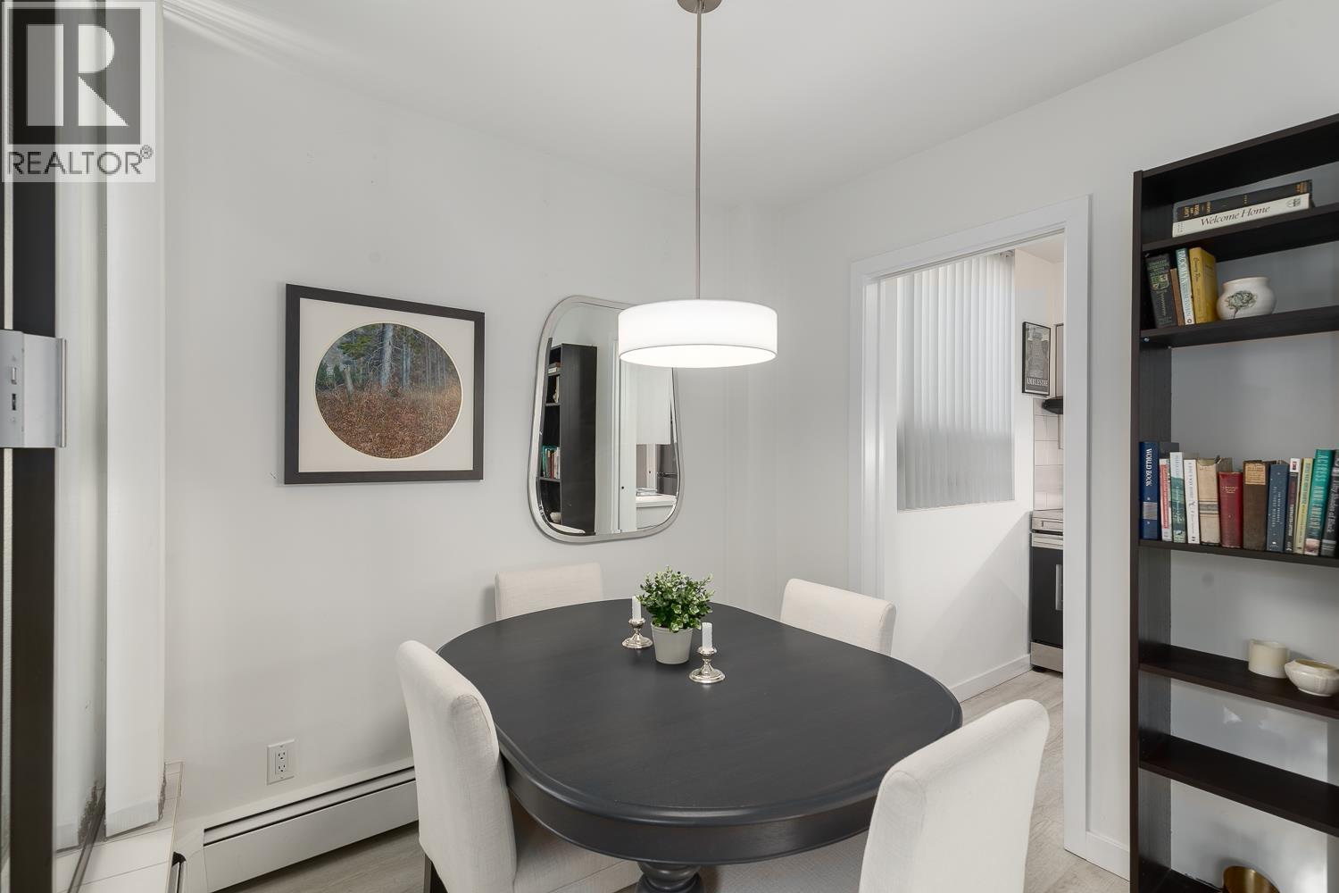 101 1737 Duchess Avenue, West Vancouver, British Columbia  V7V 1P8 - Photo 6 - R3162106