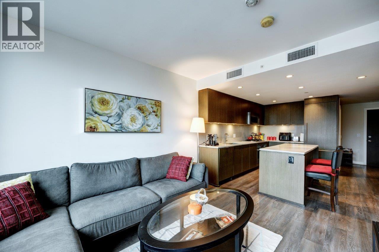 908 125 E 14th Street, North Vancouver, British Columbia  V7L 0E6 - Photo 2 - R3162116