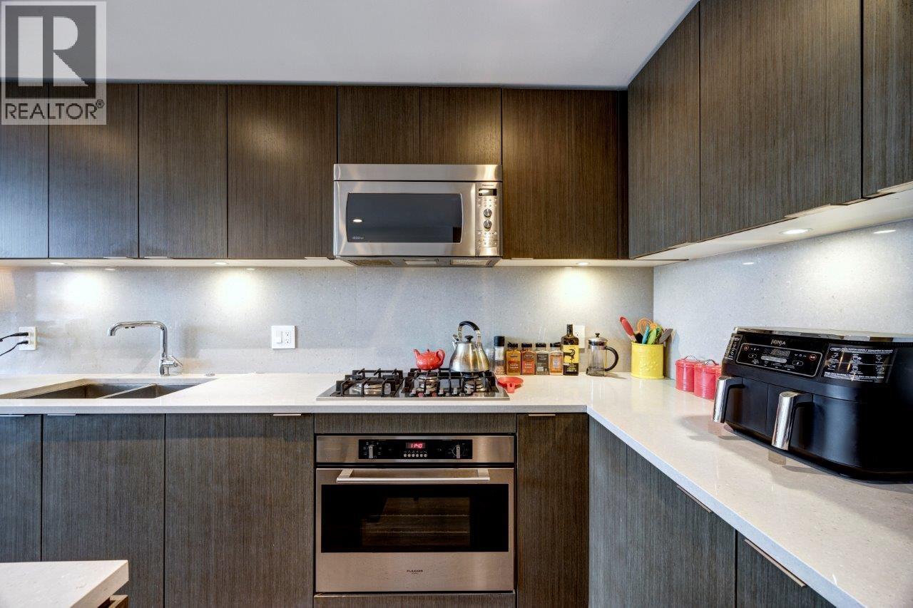 908 125 E 14th Street, North Vancouver, British Columbia  V7L 0E6 - Photo 5 - R3162116