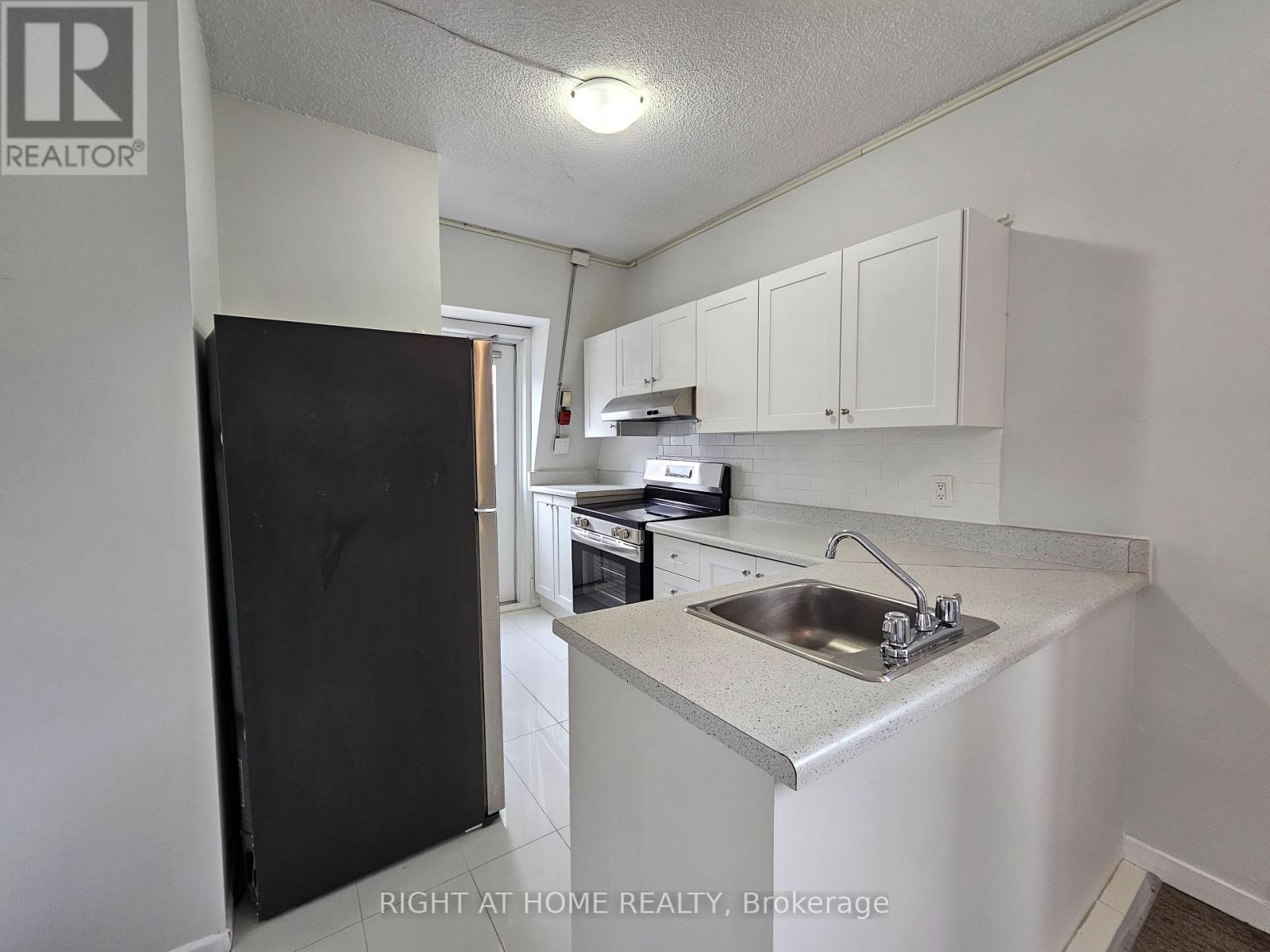 302 - 505 Church Street, Toronto, Ontario  M4Y 1H2 - Photo 1 - C13754412