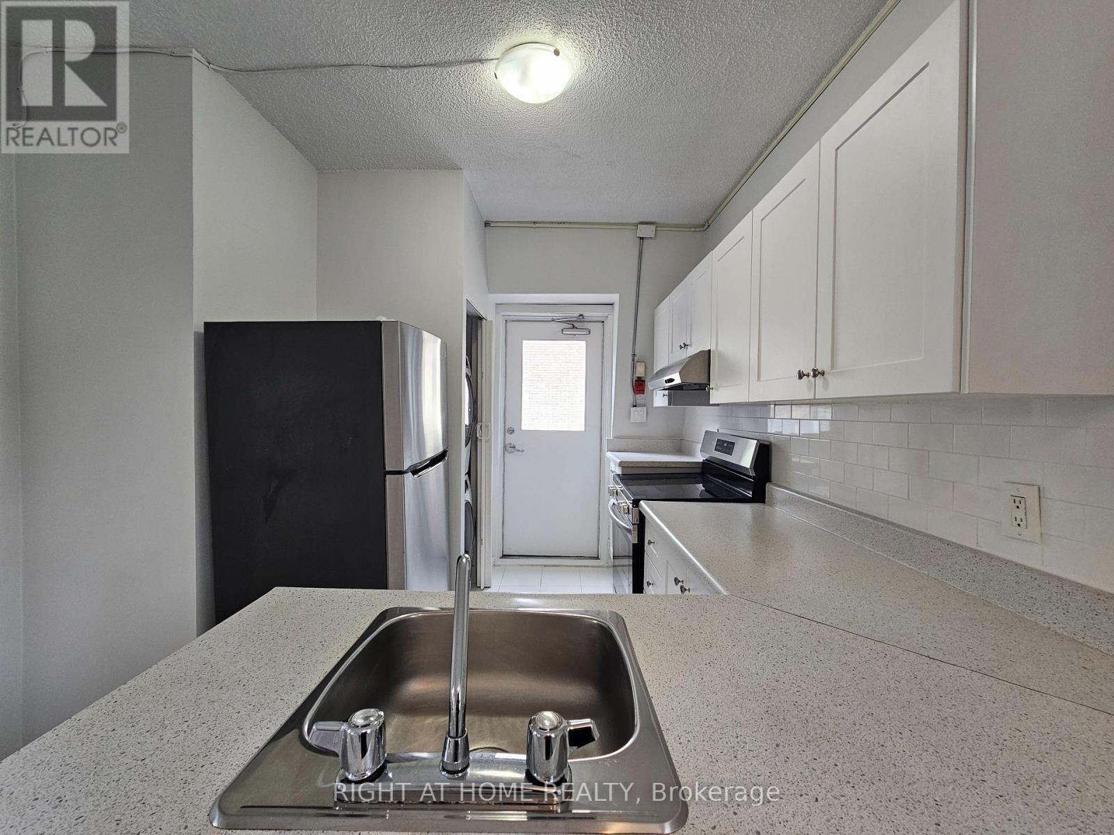 302 - 505 Church Street, Toronto, Ontario  M4Y 1H2 - Photo 3 - C13754412