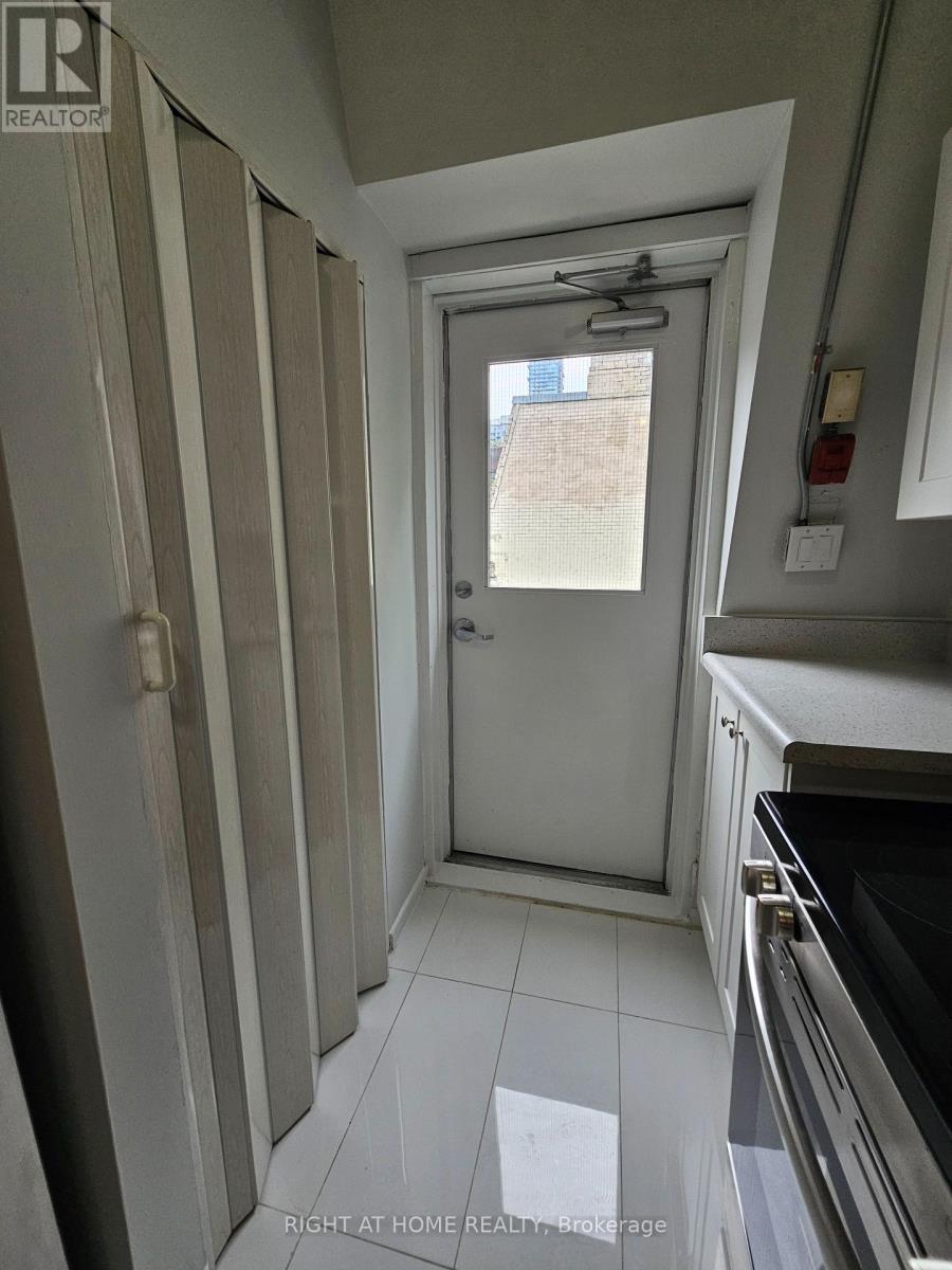 302 - 505 Church Street, Toronto, Ontario  M4Y 1H2 - Photo 8 - C13754412