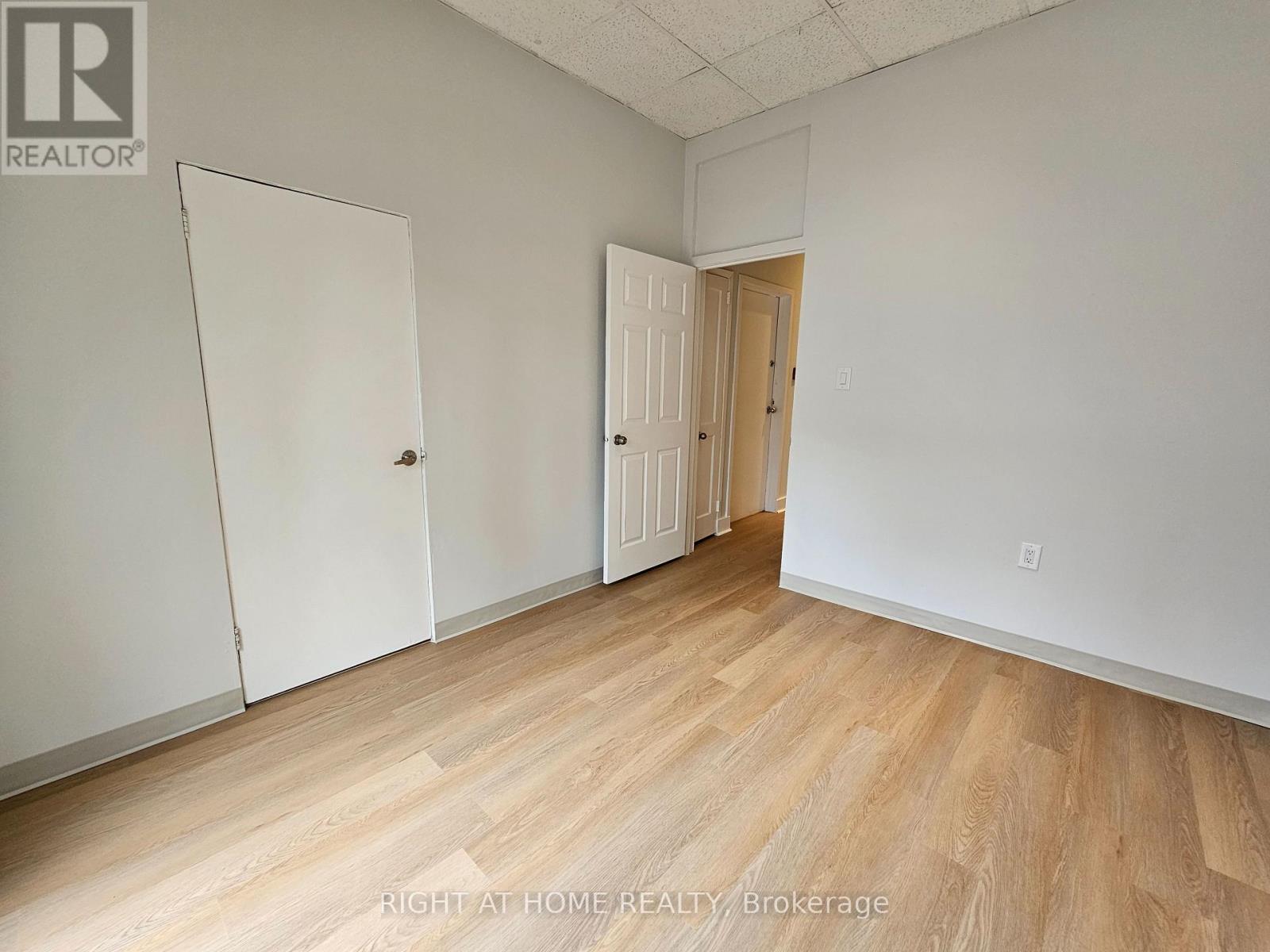 6 - 516 Yonge Street, Toronto, Ontario  M4Y 1X9 - Photo 19 - C13754538
