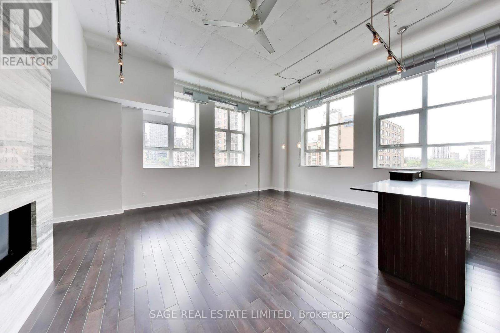 521 - 155 Dalhousie Street, Toronto, Ontario  M5B 2P7 - Photo 2 - C13754558