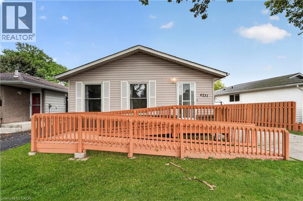 6231 Johnson Drive, Niagara Falls, Ontario  L2J 3J6 - Photo 2 - 40861301