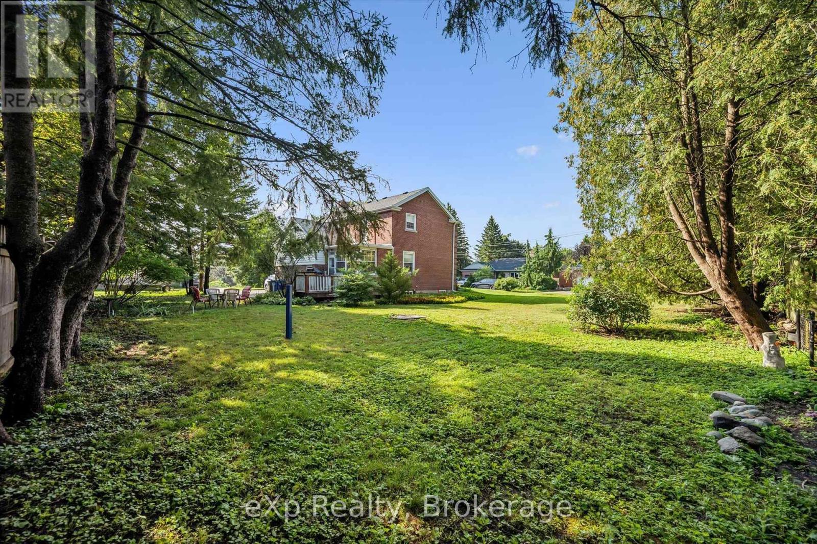 18 Prospect Avenue, Guelph, Ontario  N1E 4W6 - Photo 3 - X13754320