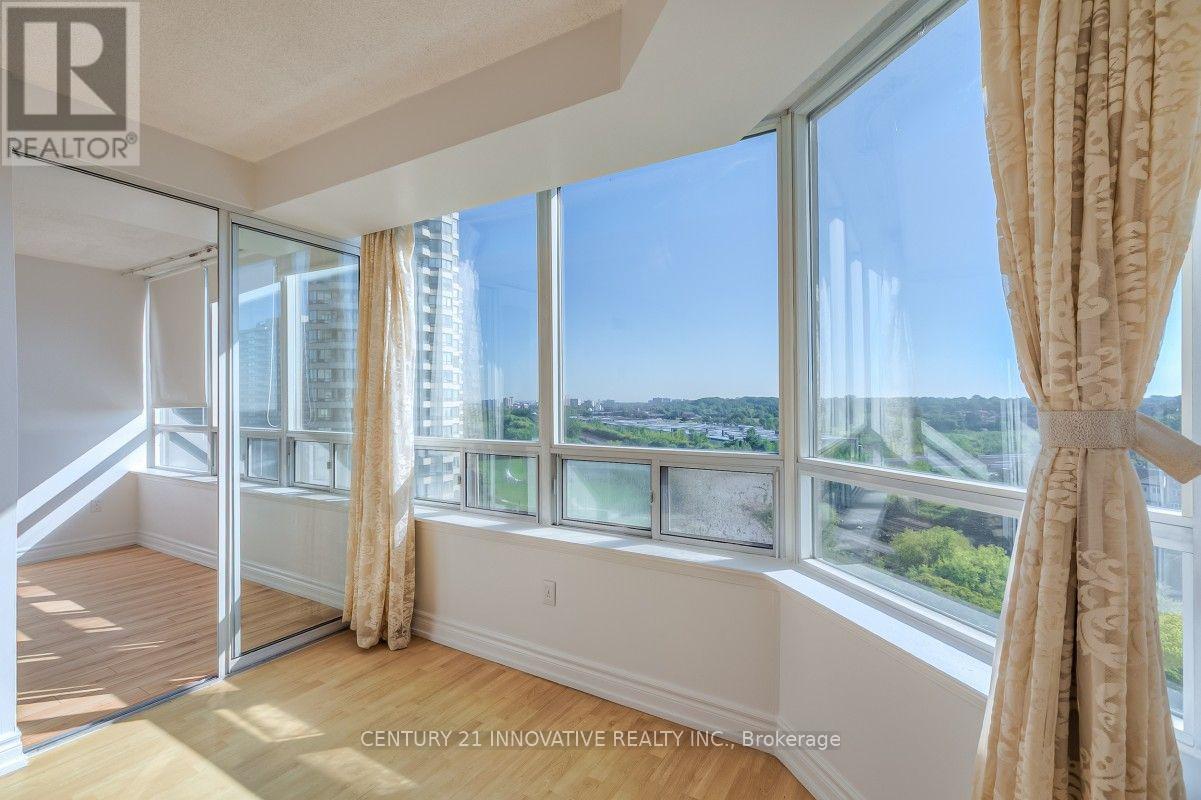 1286 - 1 Greystone Walk Drive, Toronto, Ontario  M1K 5J3 - Photo 8 - E13754364