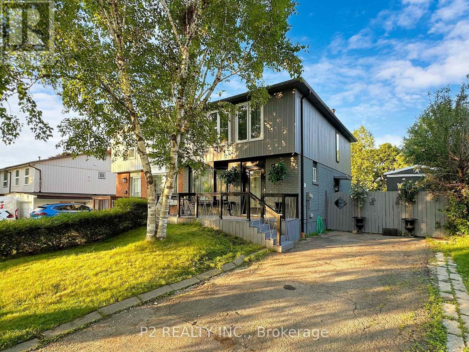 411 Rosedale Drive, Whitby, Ontario  L1N 1Z5 - Photo 2 - E13754422