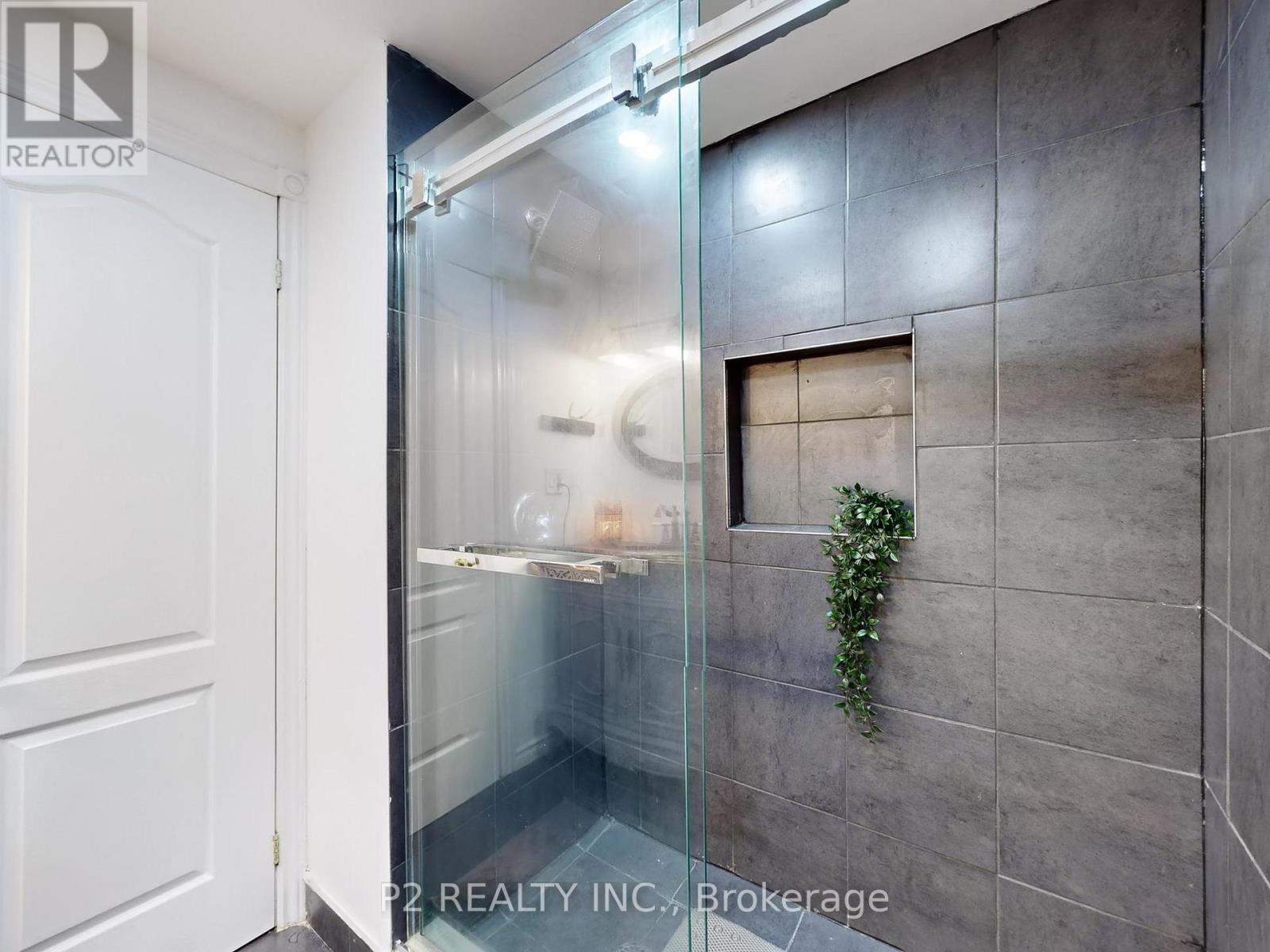 411 Rosedale Drive, Whitby, Ontario  L1N 1Z5 - Photo 25 - E13754422