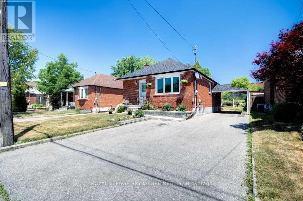 Main - 111 Ellington Drive, Toronto, Ontario  M1R 3Y2 - Photo 2 - E13754450