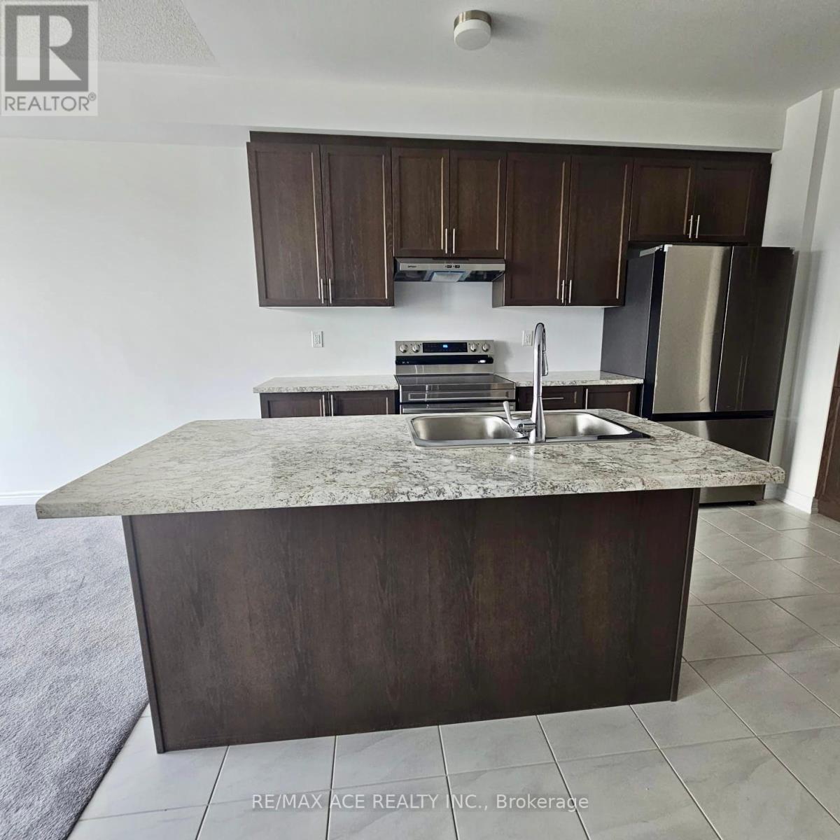 2026 Verne Bowen Street, Oshawa, Ontario  L1L 0S3 - Photo 8 - E13754472