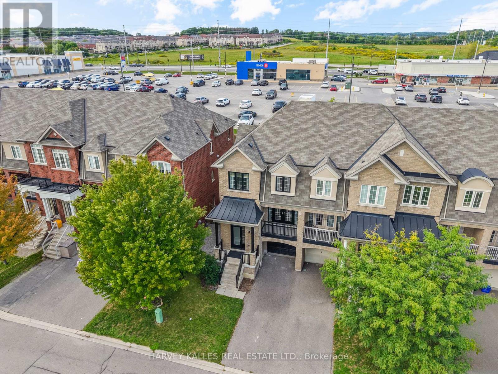 57 Elderbrook Crescent, Vaughan, Ontario L4K 5M5 - Photo 2 - N13754420