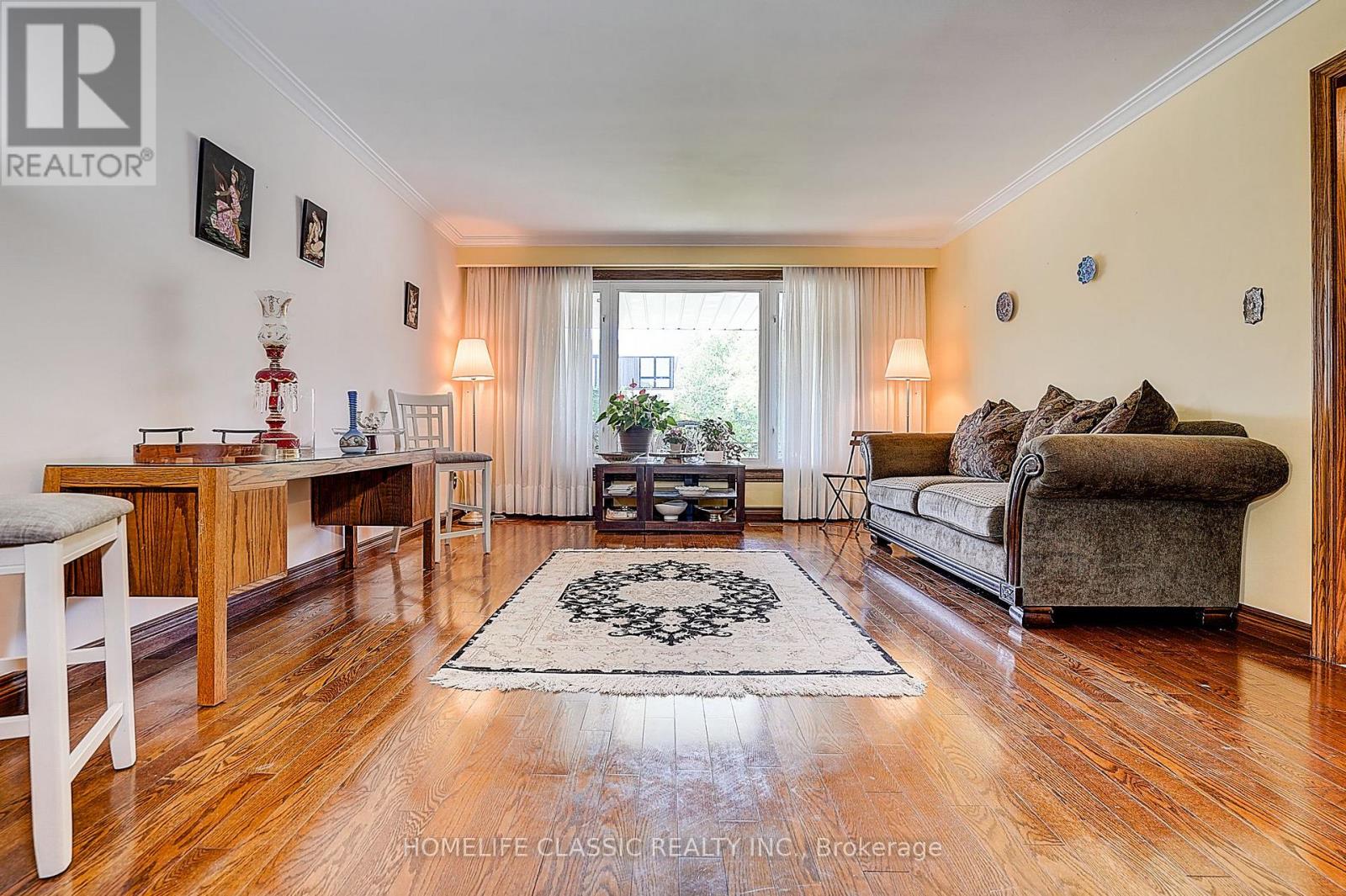 69 Elm Avenue, Richmond Hill, Ontario L4C 6K8 - Photo 12 - N13754432