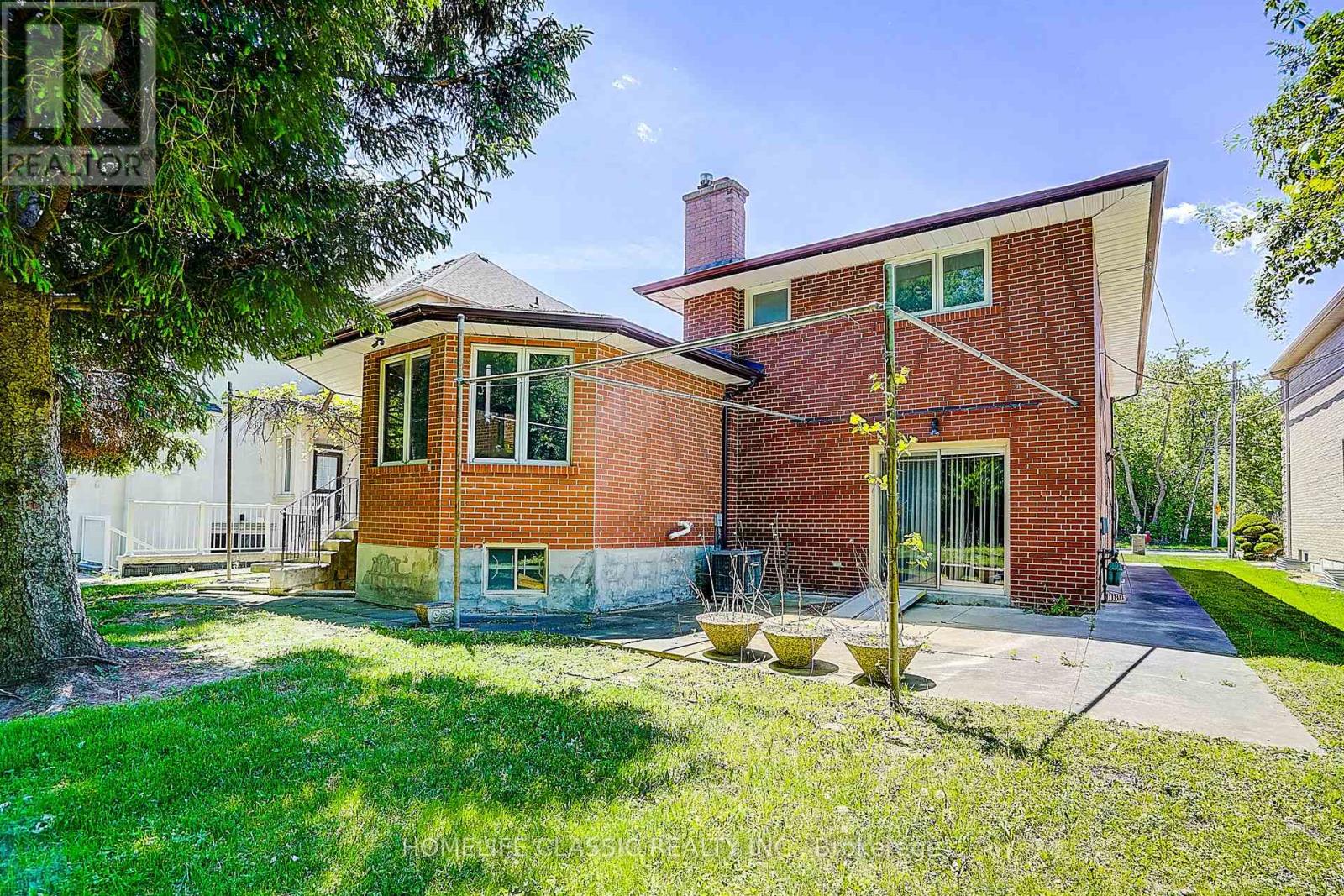 69 Elm Avenue, Richmond Hill, Ontario L4C 6K8 - Photo 25 - N13754432