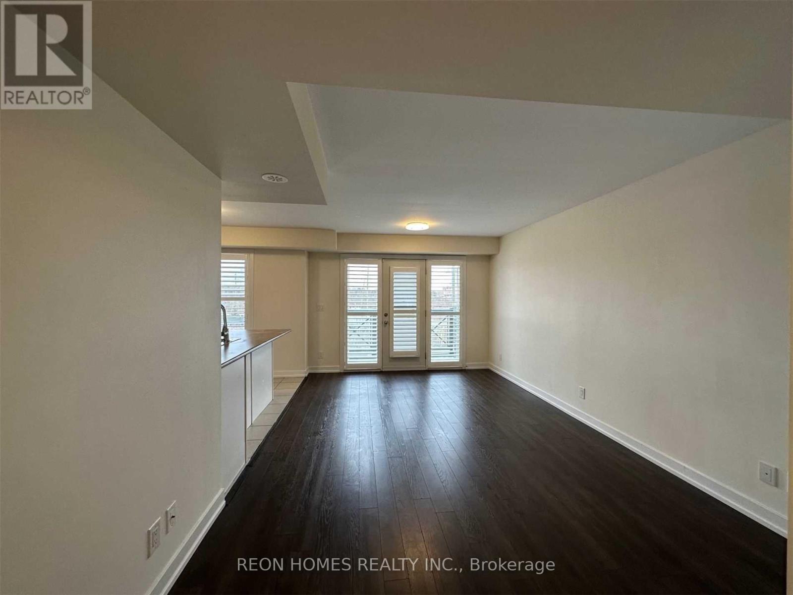 315 - 20 Dunsheath Way, Markham, Ontario  L6B 1N3 - Photo 3 - N13754510