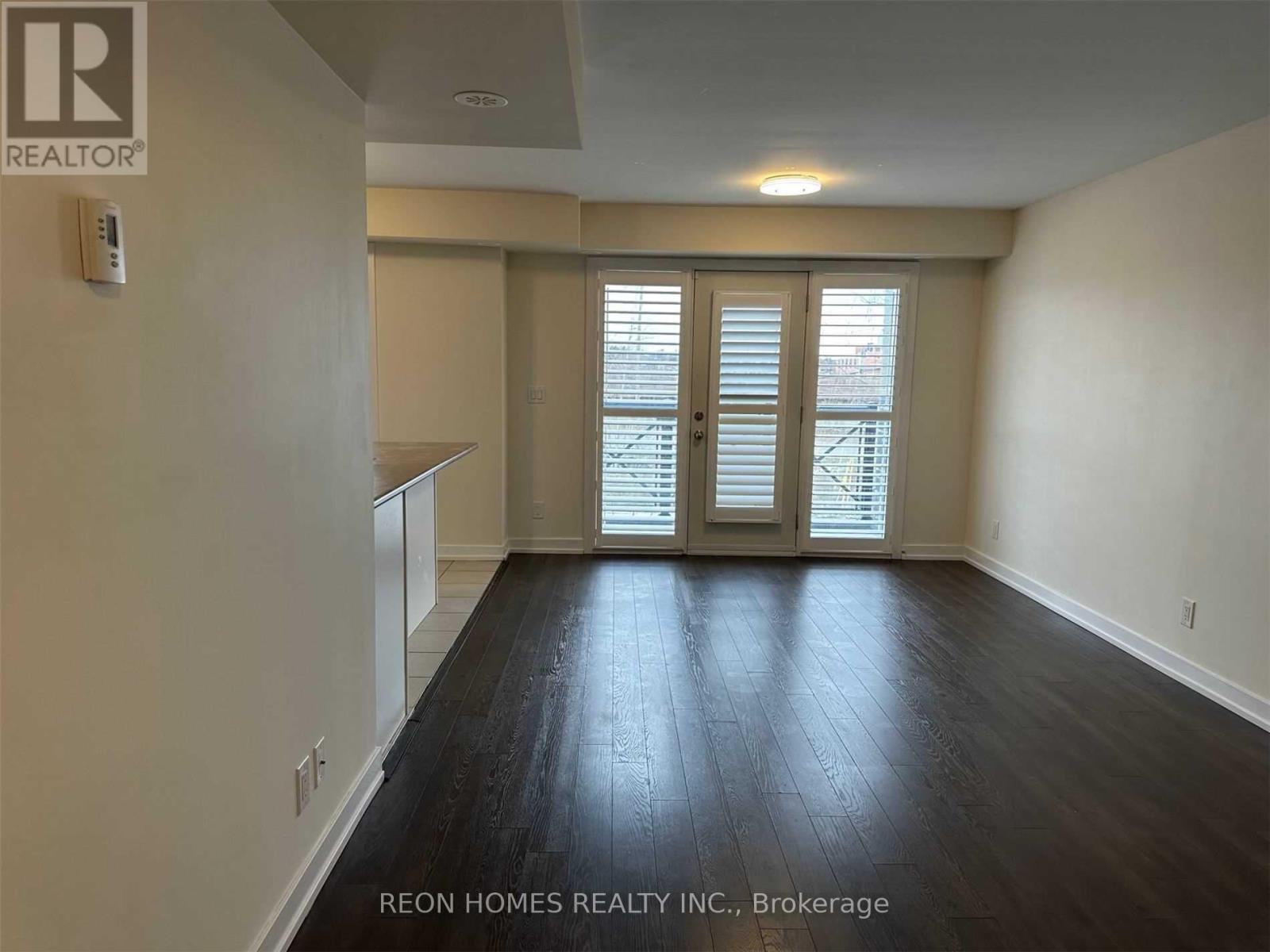 315 - 20 Dunsheath Way, Markham, Ontario  L6B 1N3 - Photo 4 - N13754510