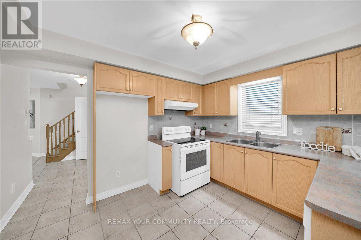 129 Colombo Crescent, Vaughan, Ontario  L6A 2T9 - Photo 18 - N13754516