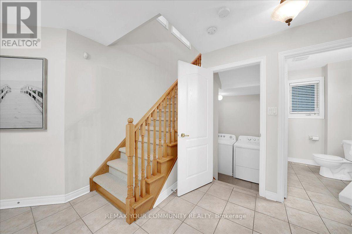 129 Colombo Crescent, Vaughan, Ontario  L6A 2T9 - Photo 23 - N13754516