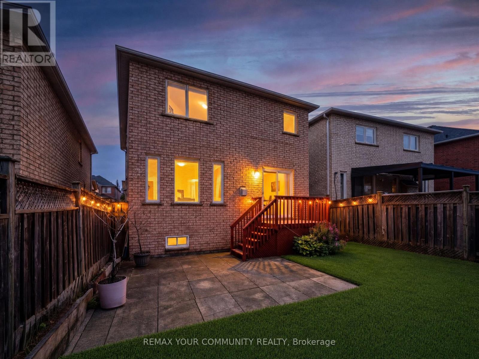 129 Colombo Crescent, Vaughan, Ontario  L6A 2T9 - Photo 42 - N13754516