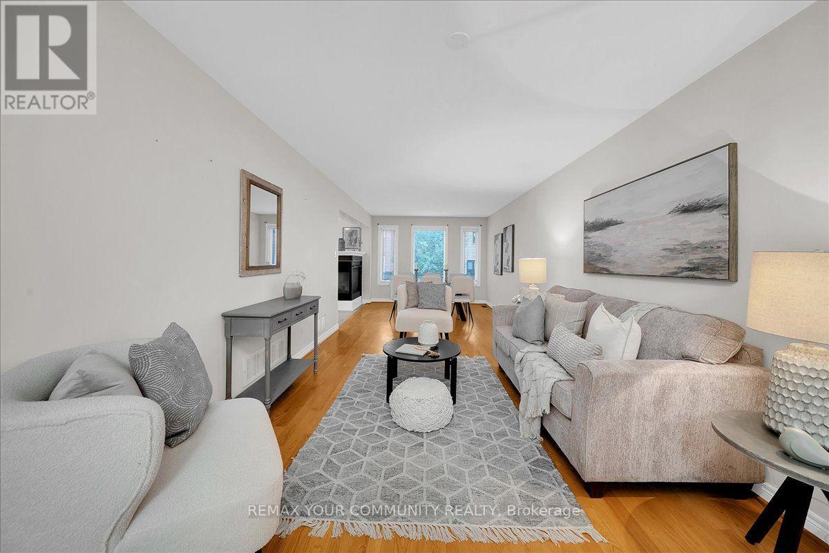 129 Colombo Crescent, Vaughan, Ontario  L6A 2T9 - Photo 8 - N13754516