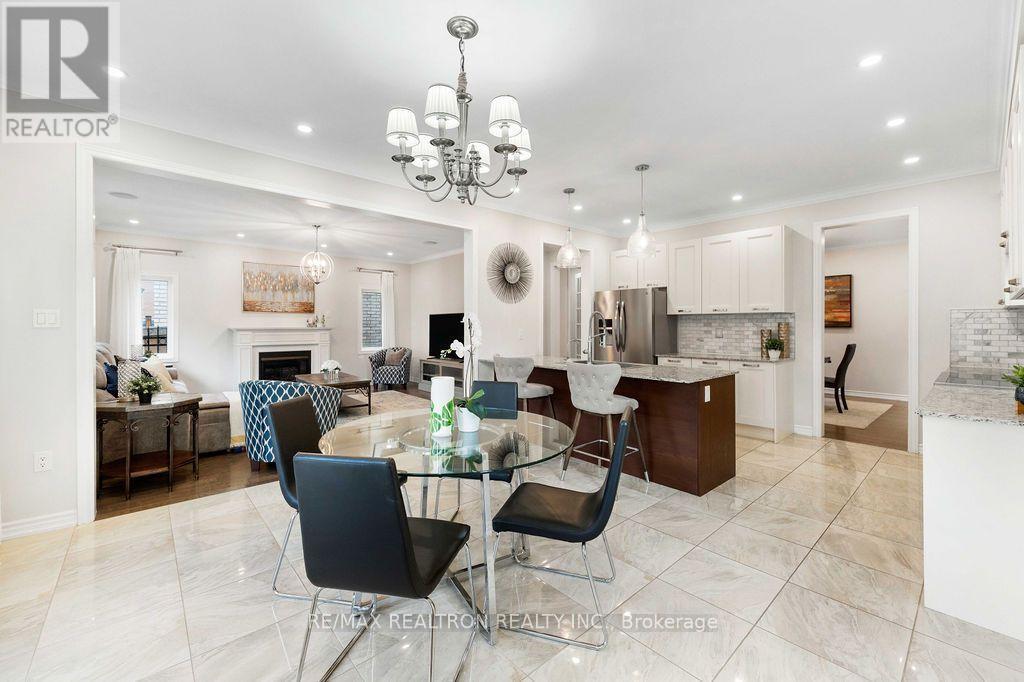 34 Vivian Creek Road, East Gwillimbury, Ontario  L0G 1M0 - Photo 17 - N13754518