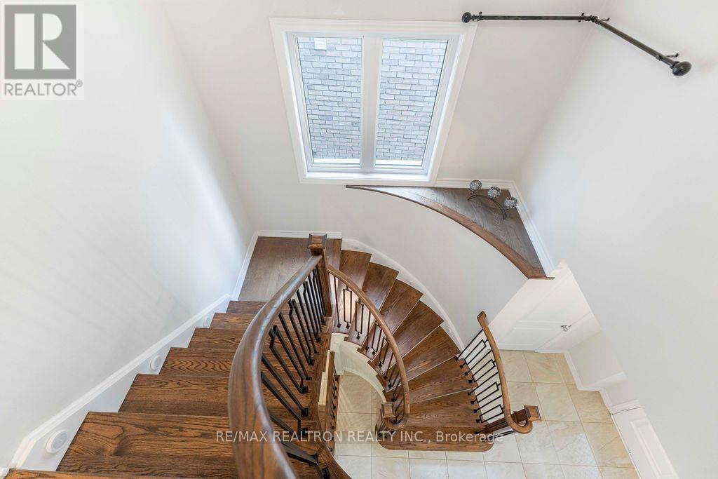 34 Vivian Creek Road, East Gwillimbury, Ontario  L0G 1M0 - Photo 27 - N13754518