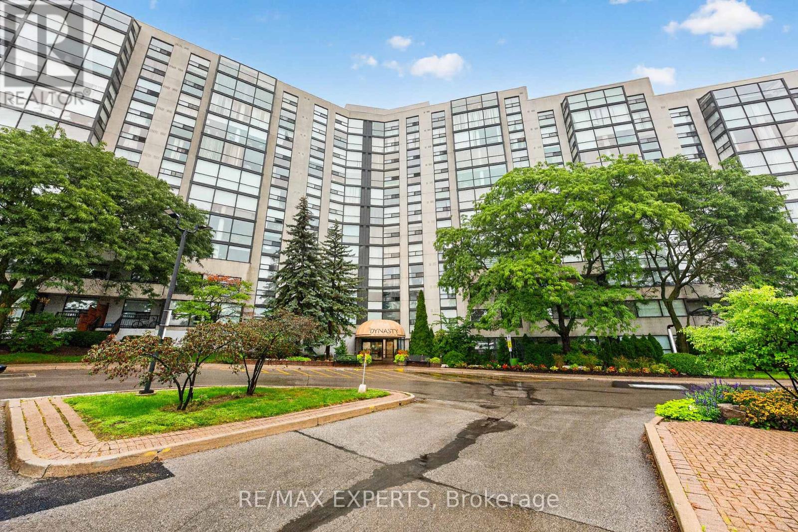 Ph01 - 30 Harding Boulevard W, Richmond Hill, Ontario L4C 9M3 - Photo 3 - N13754534