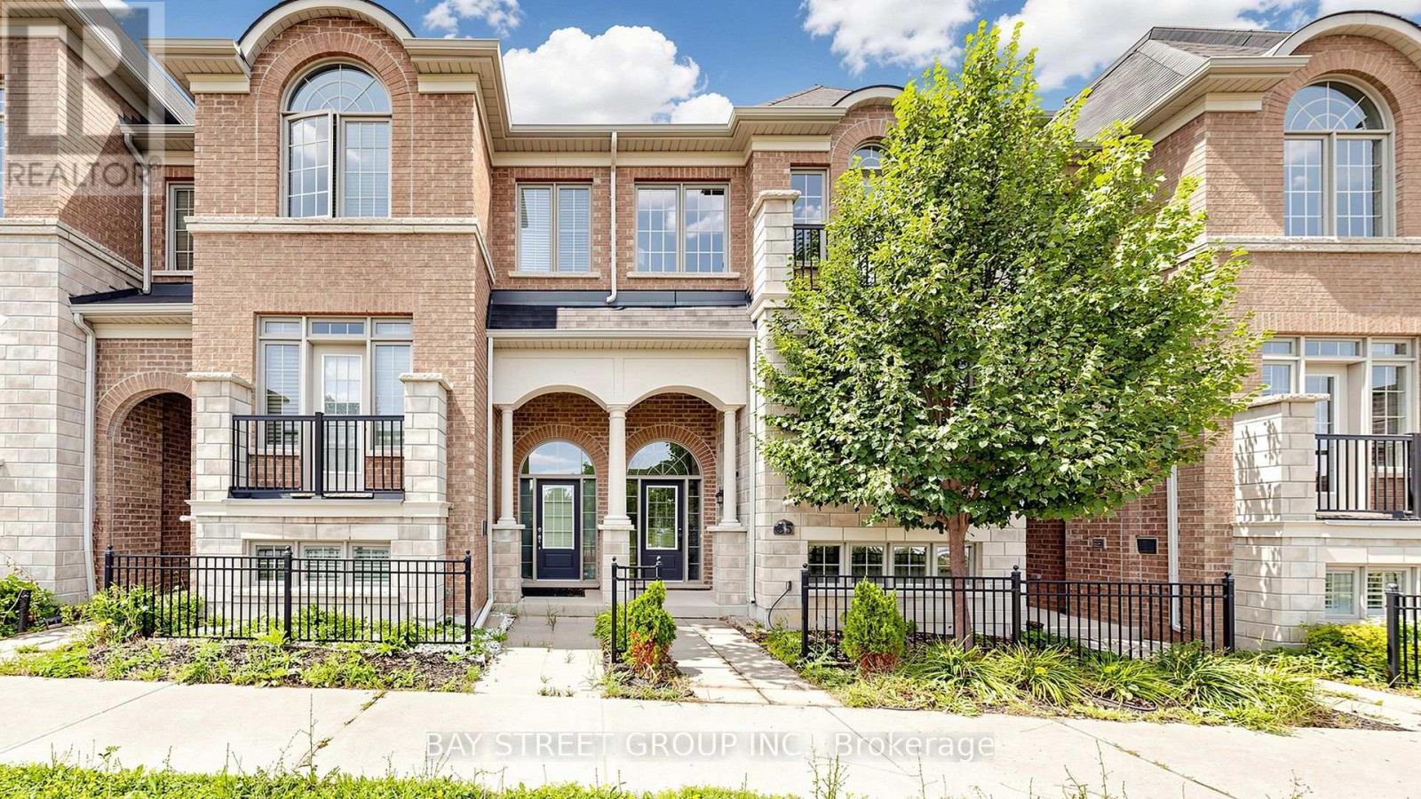 35 SHARBOT LANE, Markham, Ontario