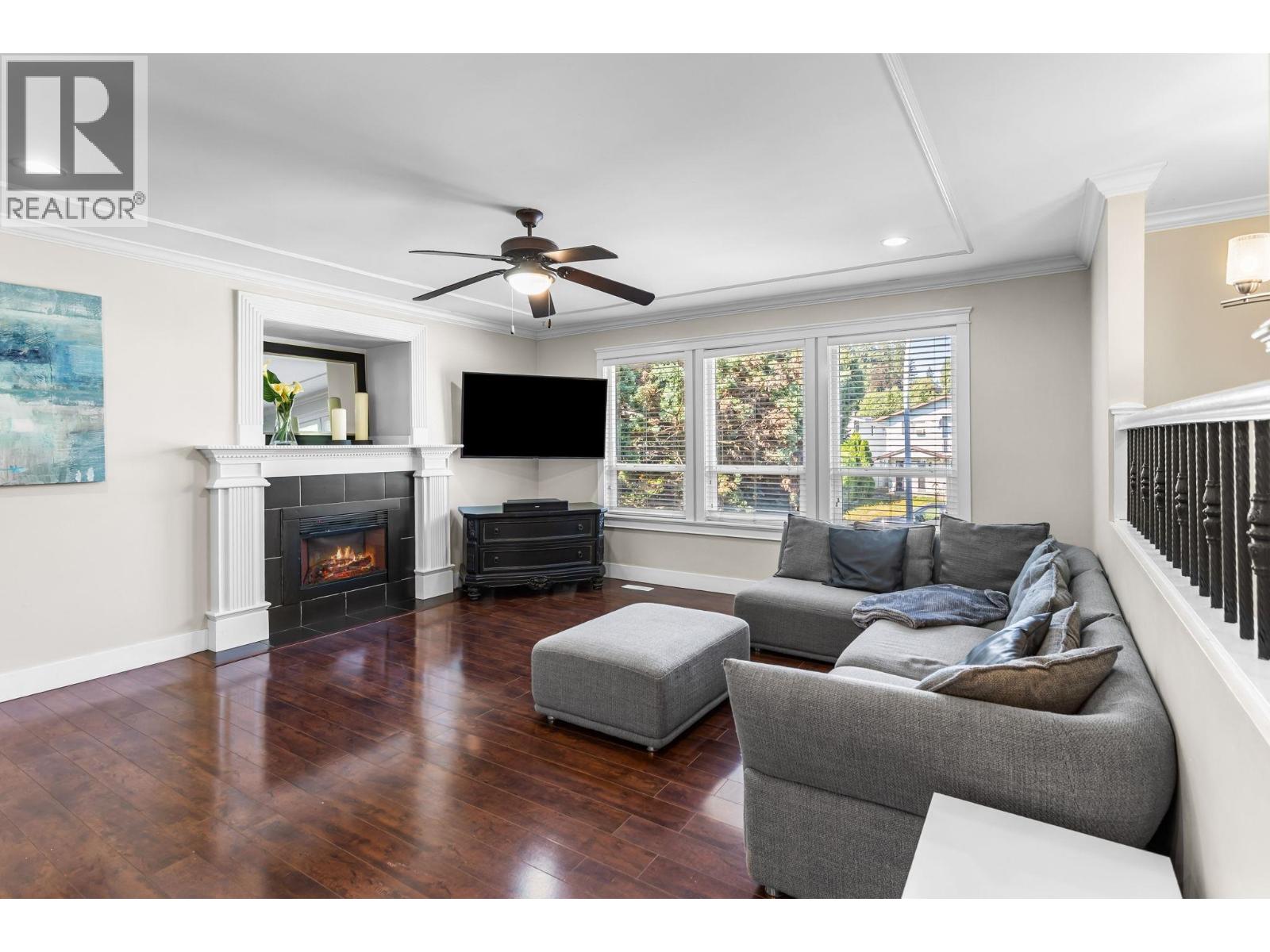 1949 Taylor Street, Port Coquitlam, British Columbia  V3C 4M1 - Photo 4 - R3159451