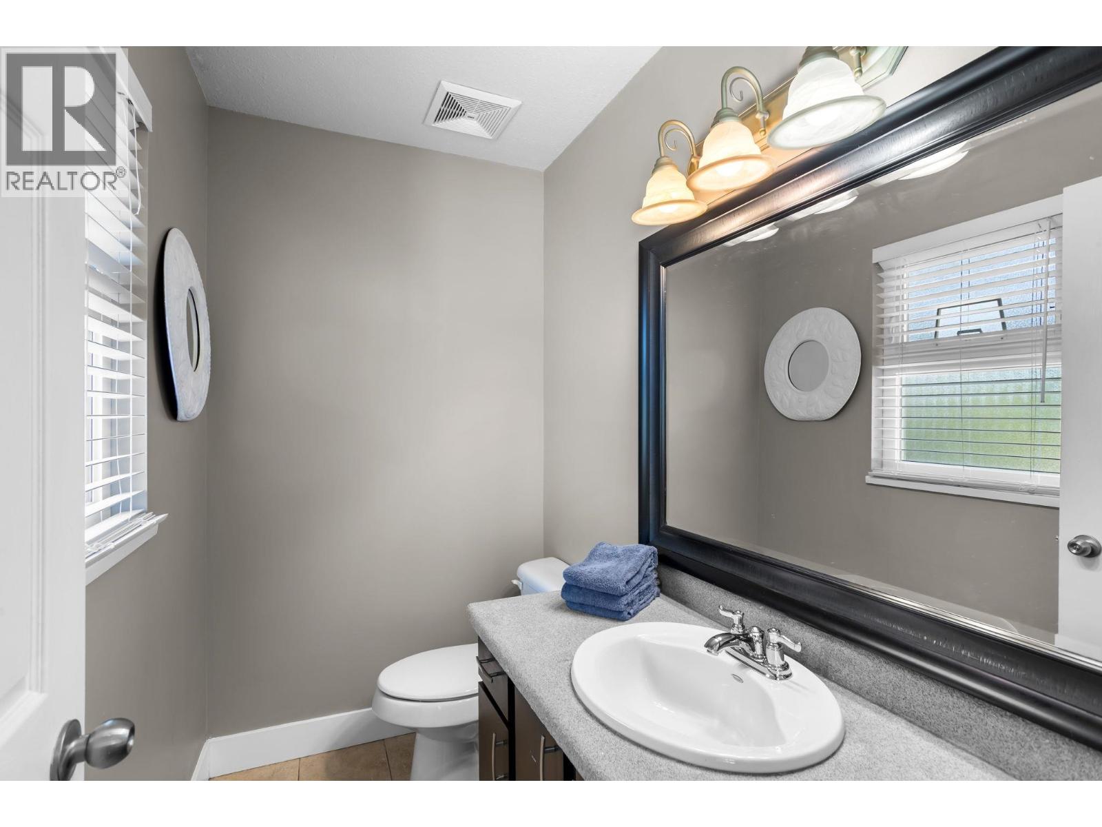 1949 Taylor Street, Port Coquitlam, British Columbia  V3C 4M1 - Photo 16 - R3159451