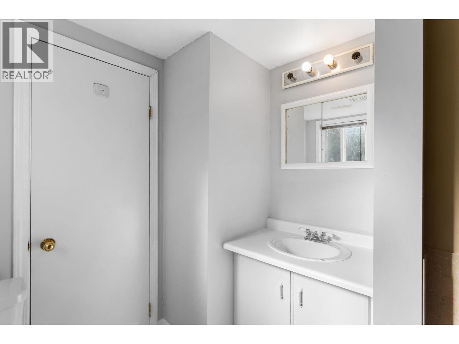 1949 Taylor Street, Port Coquitlam, British Columbia  V3C 4M1 - Photo 27 - R3159451