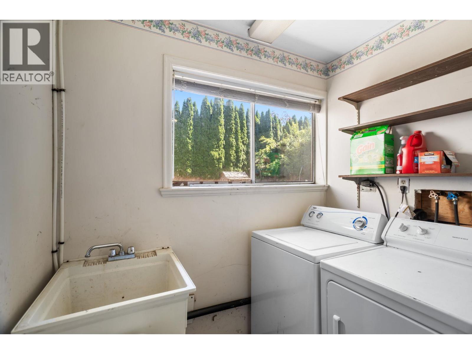 1949 Taylor Street, Port Coquitlam, British Columbia  V3C 4M1 - Photo 28 - R3159451
