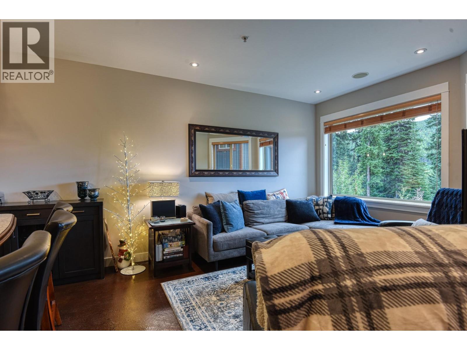 306 Creekview Road Unit# 12, Apex Mountain, British Columbia  V0H 1K0 - Photo 4 - 10399490