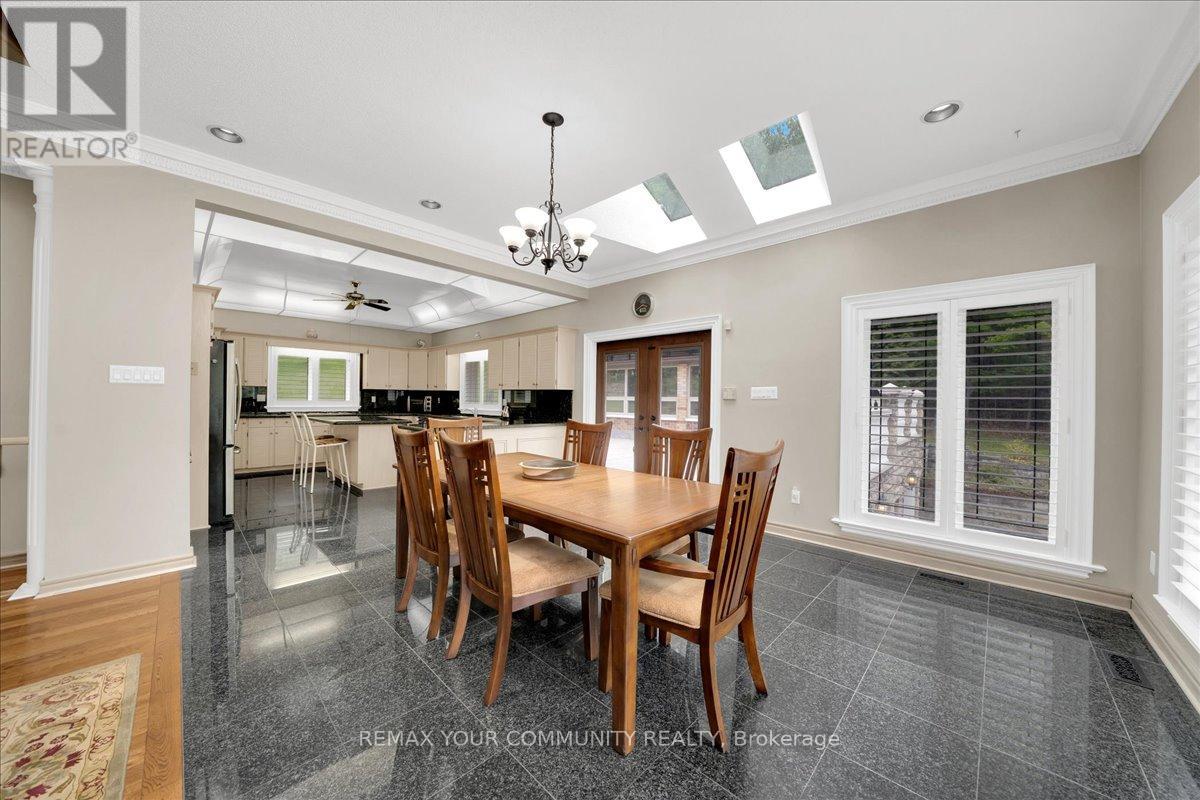 8339 Finnerty Side Road, Caledon, Ontario  L0N 1E0 - Photo 11 - W13754322