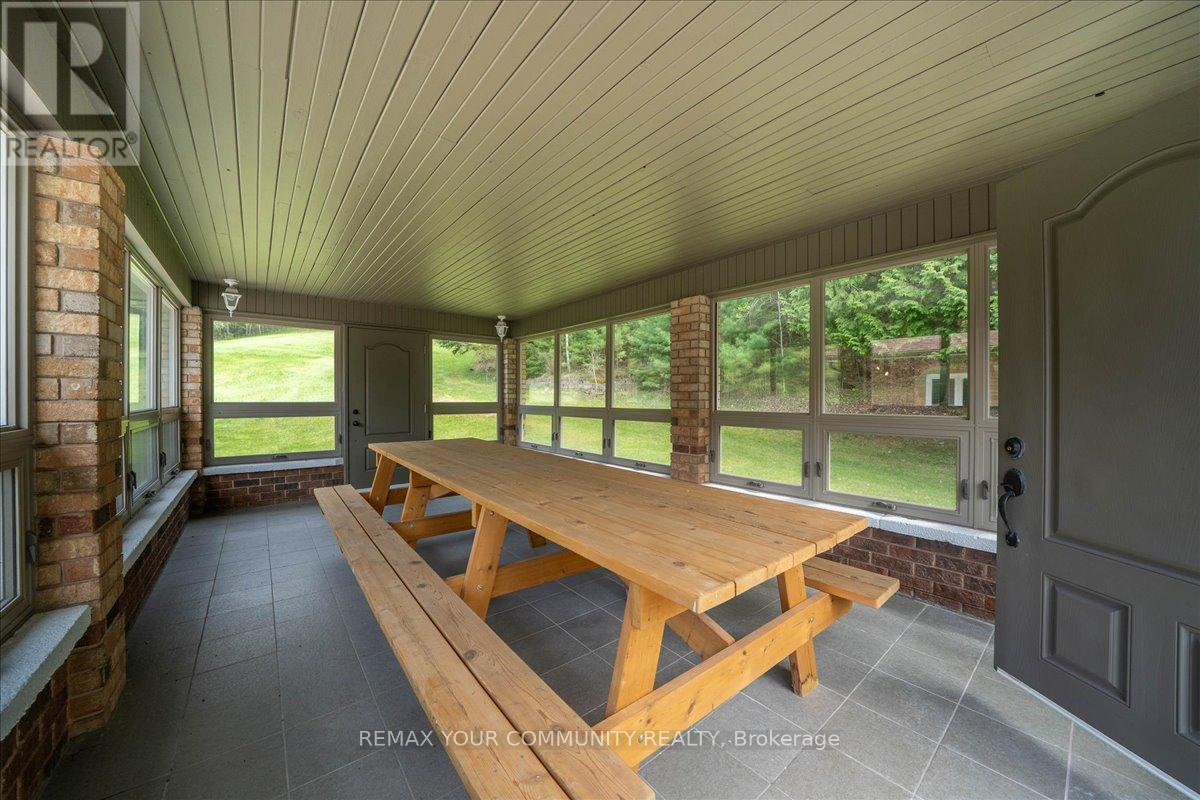 8339 Finnerty Side Road, Caledon, Ontario  L0N 1E0 - Photo 34 - W13754322