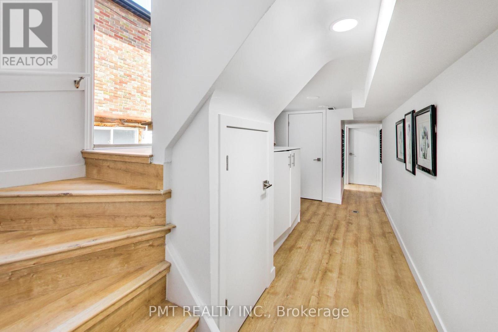 25 Ronald Avenue, Toronto, Ontario  M6E 4M5 - Photo 22 - W13754430