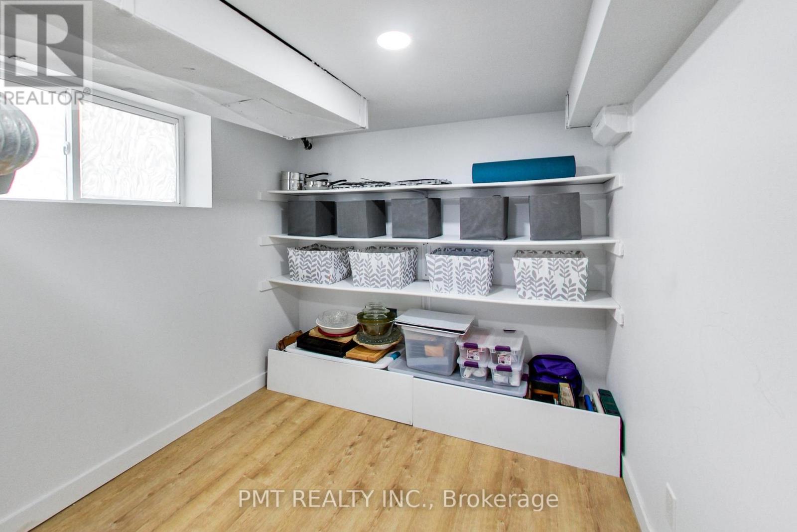 25 Ronald Avenue, Toronto, Ontario  M6E 4M5 - Photo 29 - W13754430