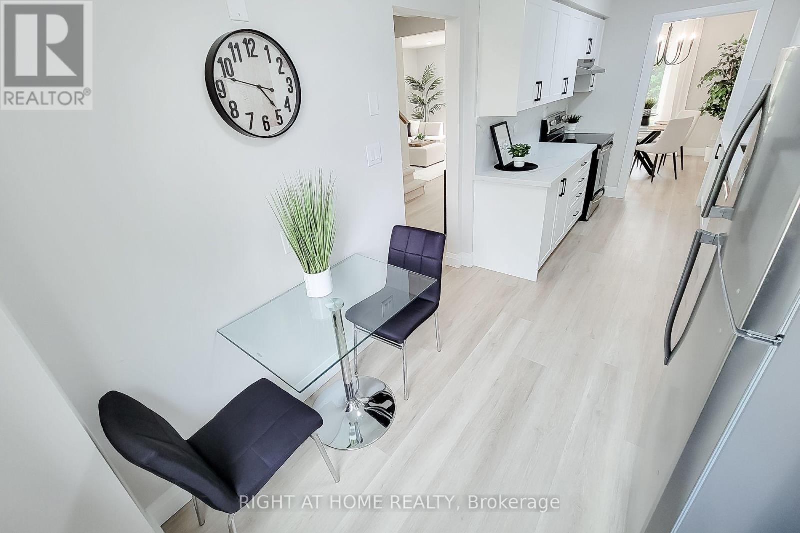 3574 Autumnleaf Crescent, Mississauga, Ontario  L5L 1K5 - Photo 8 - W13754528