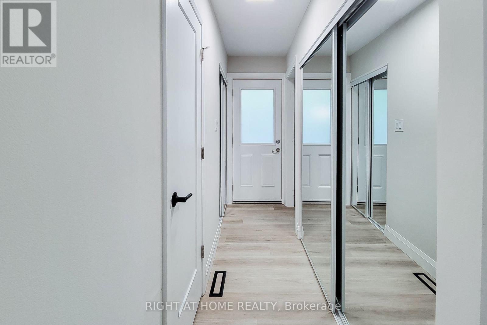 3574 Autumnleaf Crescent, Mississauga, Ontario  L5L 1K5 - Photo 9 - W13754528