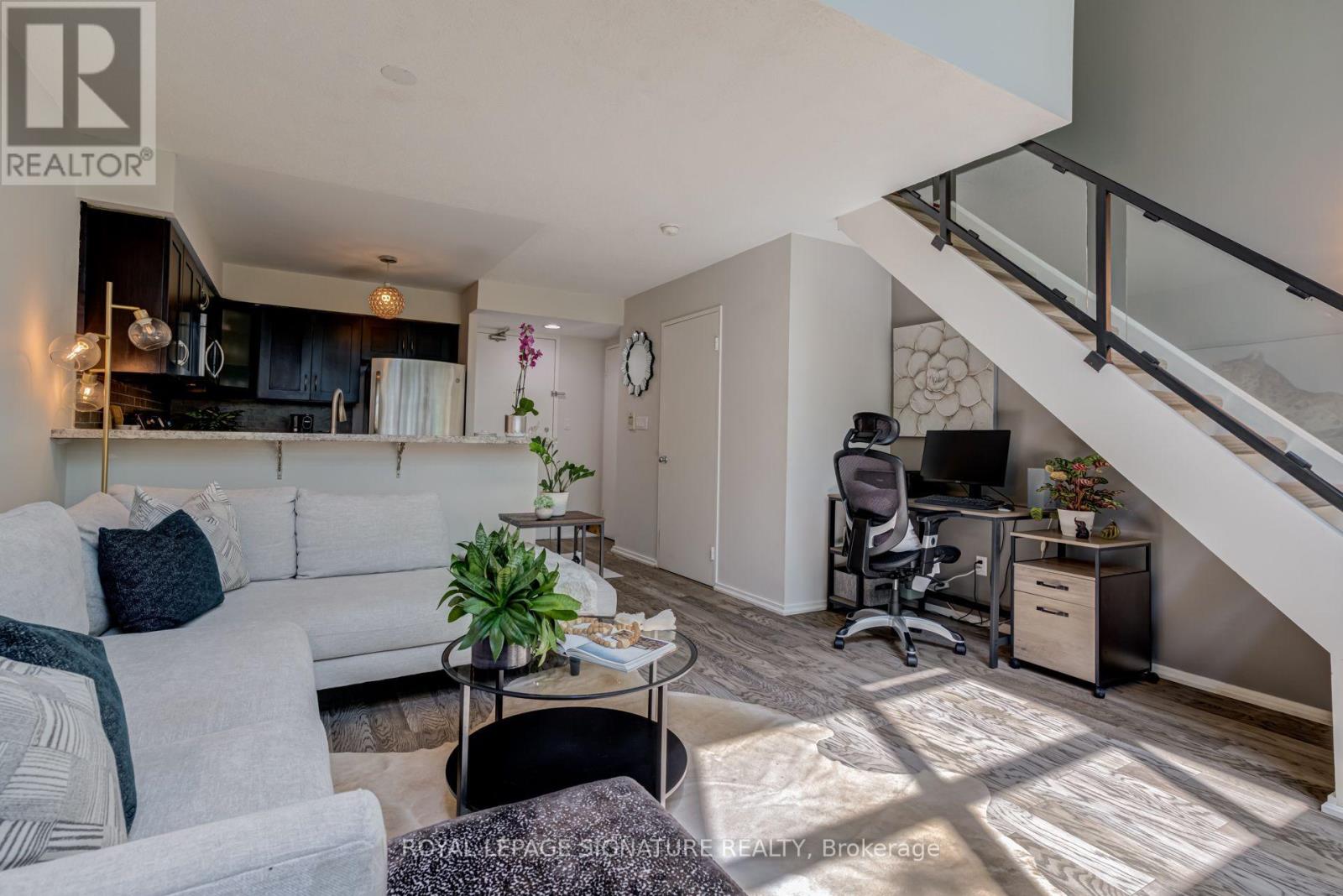 203 - 200 Manitoba Street, Toronto, Ontario  M8Y 3Y9 - Photo 5 - W13754556