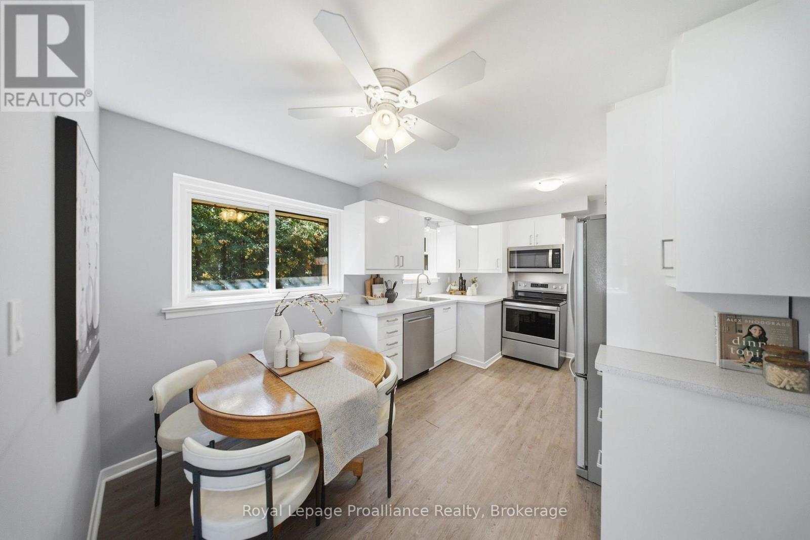 400 Harris Street, Whitby, Ontario  L1N 3C5 - Photo 13 - E13754138
