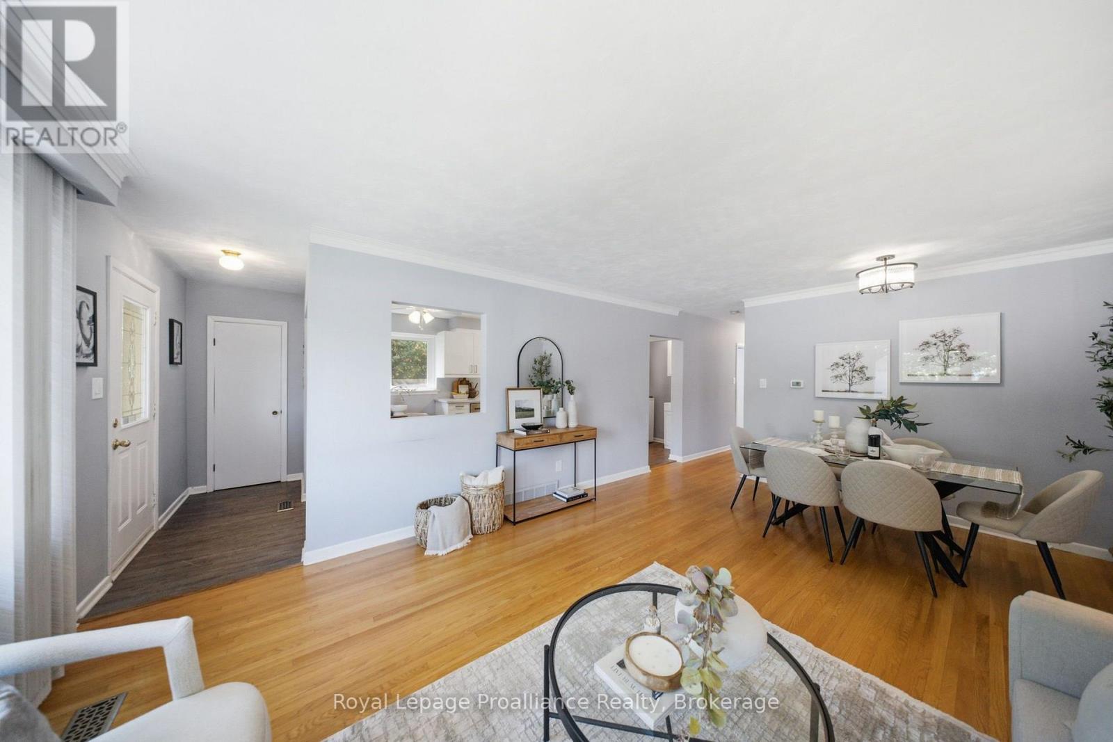 400 Harris Street, Whitby, Ontario  L1N 3C5 - Photo 7 - E13754138